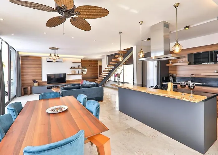 2 Bedroom Luxury 5 Minutes Drive To The Town Villa Kalkan