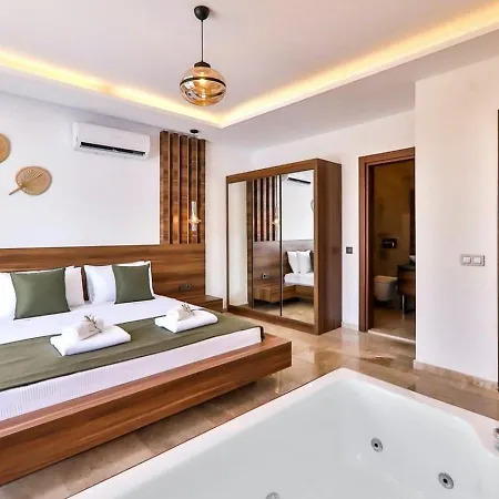 Villa 2 Bedroom Luxury 5 Minutes Drive To The Town